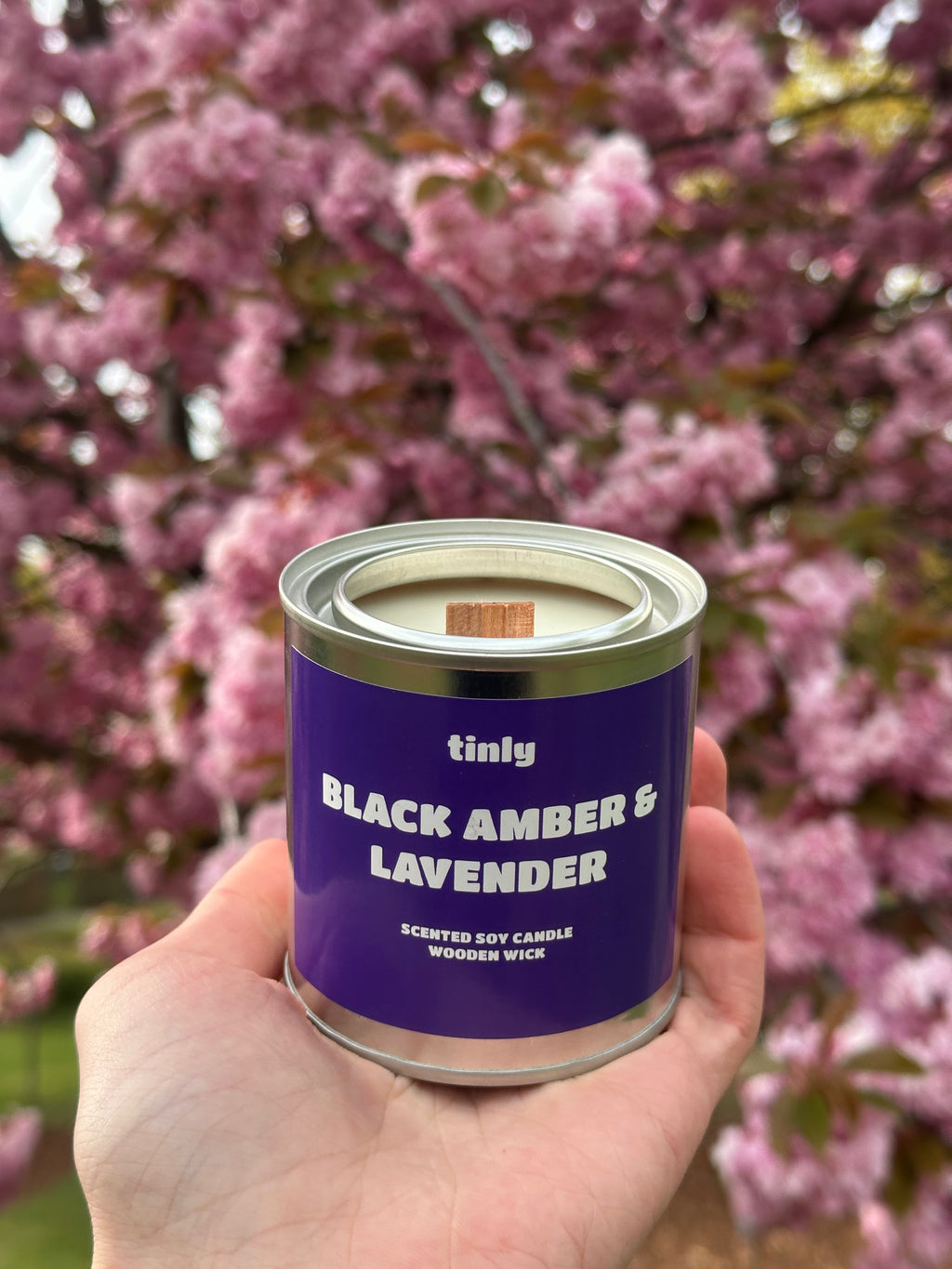 Black Amber & Lavender - Scented Soy Candle